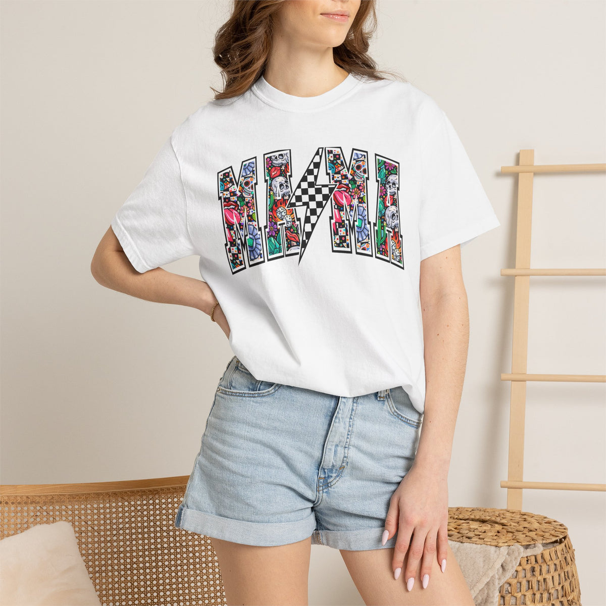 MAMA graphic tee