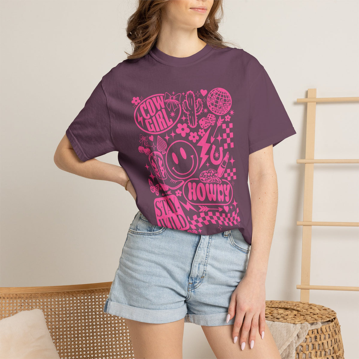 Cowgirl Howdy Graphic T-Shirt
